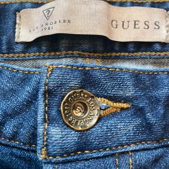 Guess Womens shorts size 25 - Picture 2 of 5